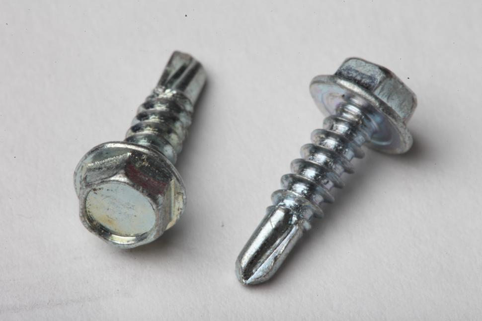 Free Image of Two screws 