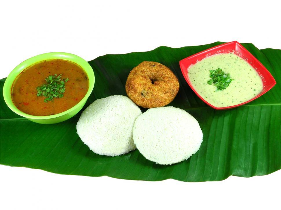 Download Free Stock Photo of Idli and Vada 