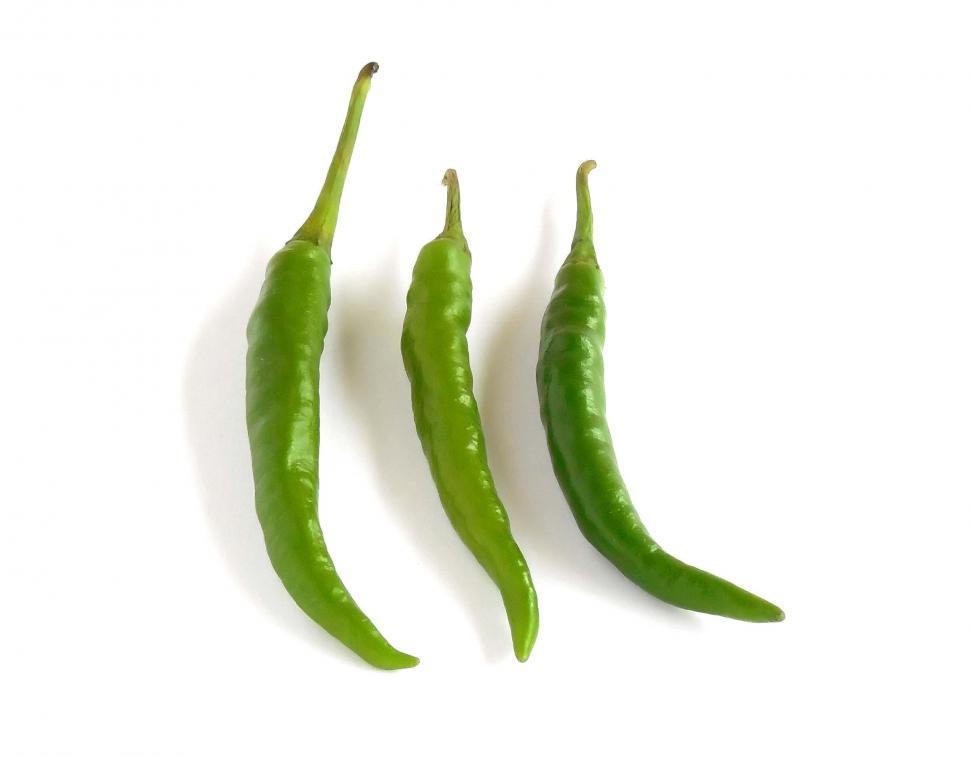 Free Image of Green Chilies 