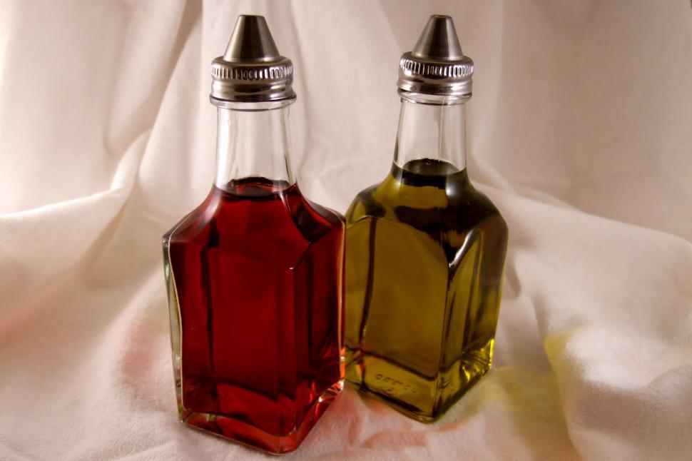 Free Image of Oil and Vinegar 