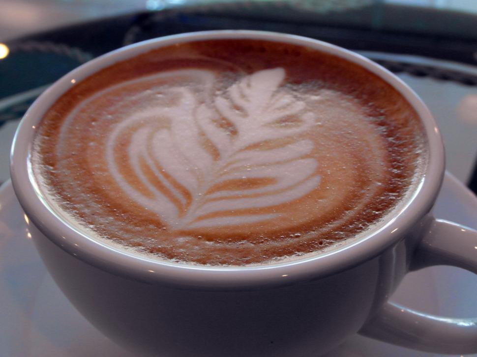 Free Image of Coffee Art Leaf Design 