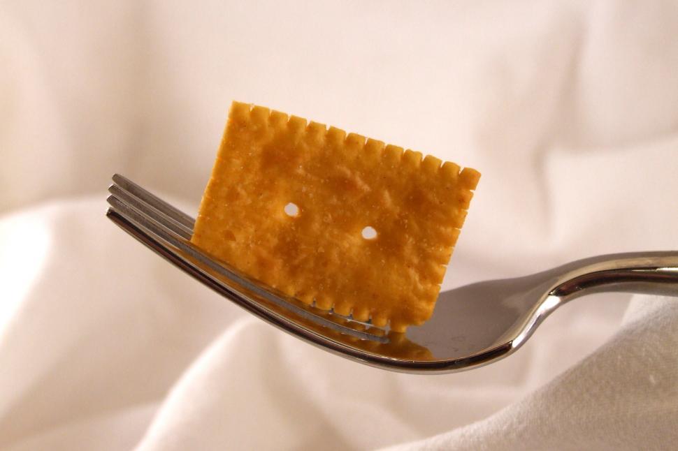 Free Image of Snack Foods Cheese Cracker 