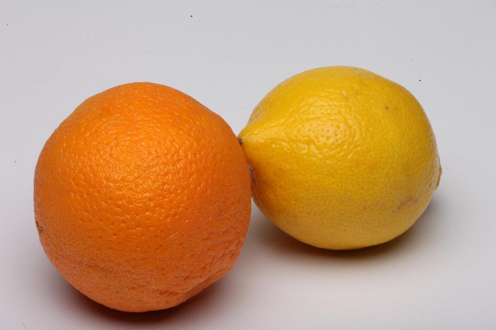 Free Image of Orange and Lemon 