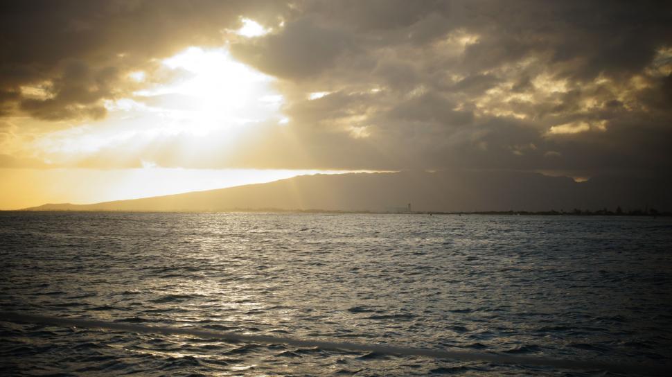 Free Image of Hawaii Sunset from Boat 