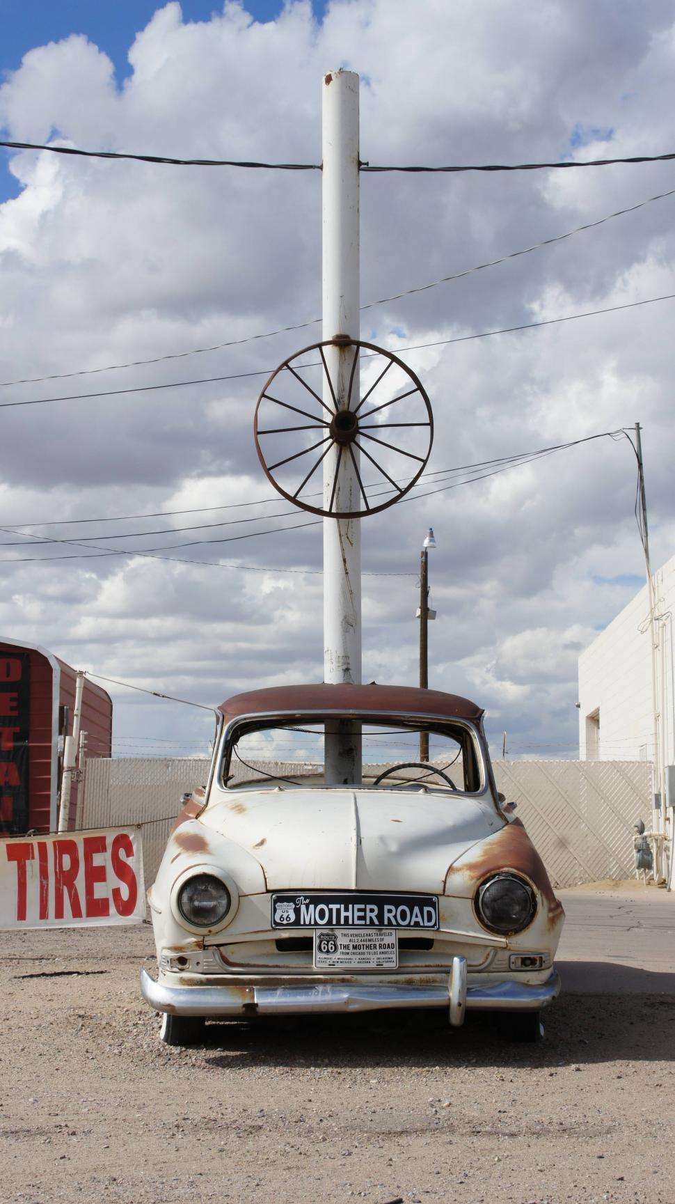 Free Image of Route 66 Abandoned Car 