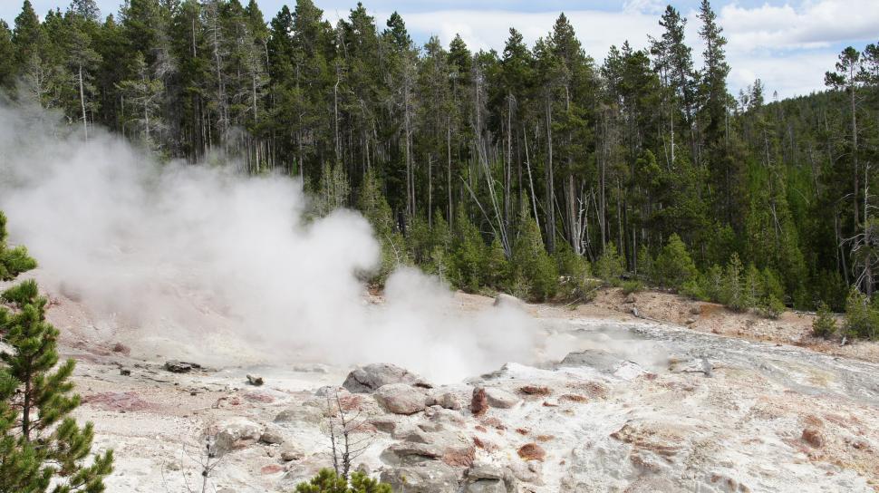 Free Image of Yellowstone Hot Springs 