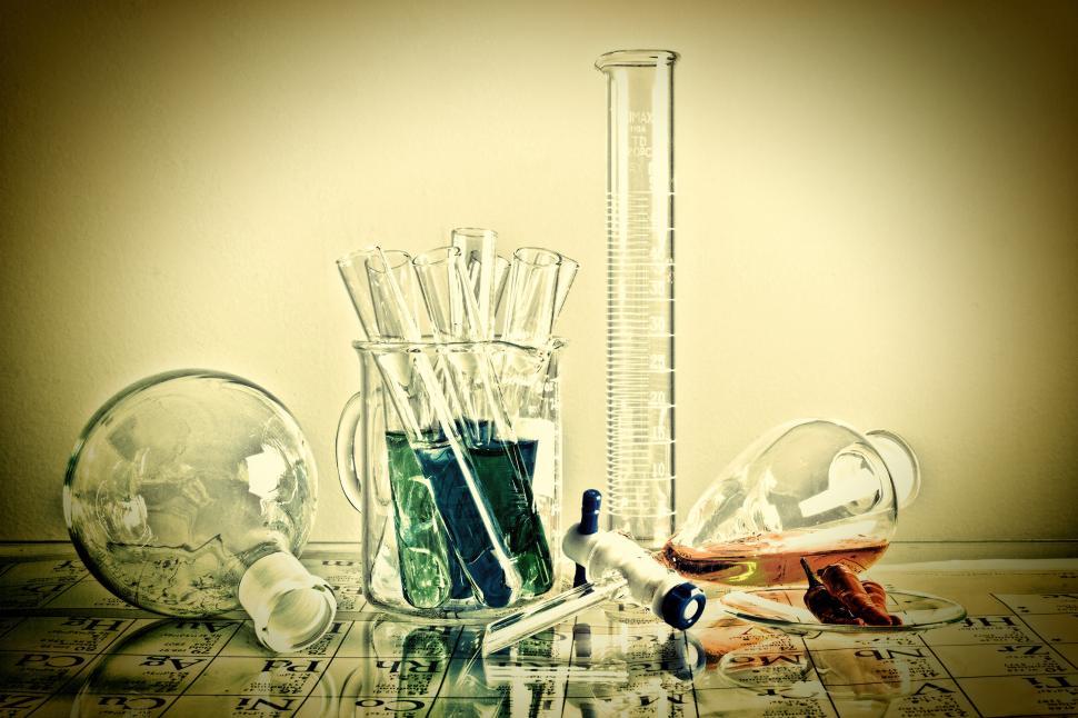 Free Image of Chemistry Glassware 