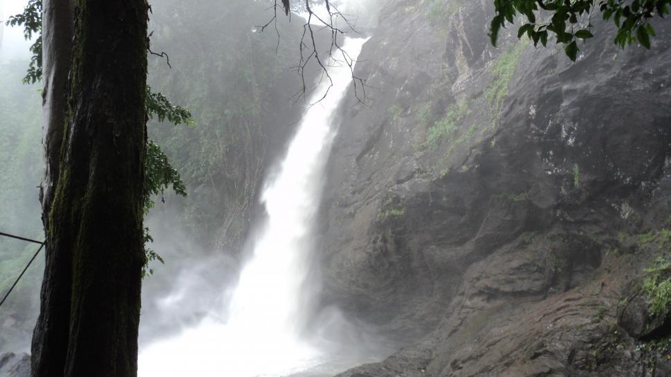 Free Image of Suchippara falls Waynad 