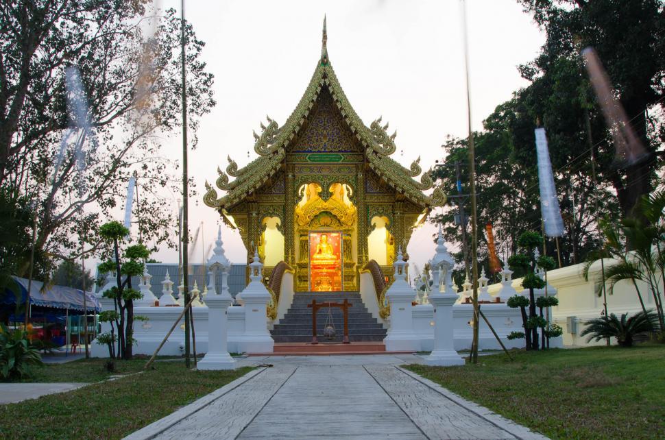 Free Image of Thai Temple 