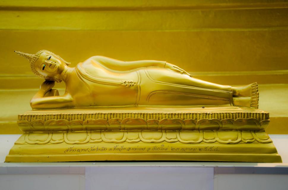 Free Image of Statue of Buddha 