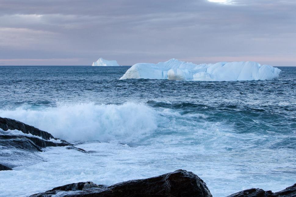 Free Image of Icebergs 