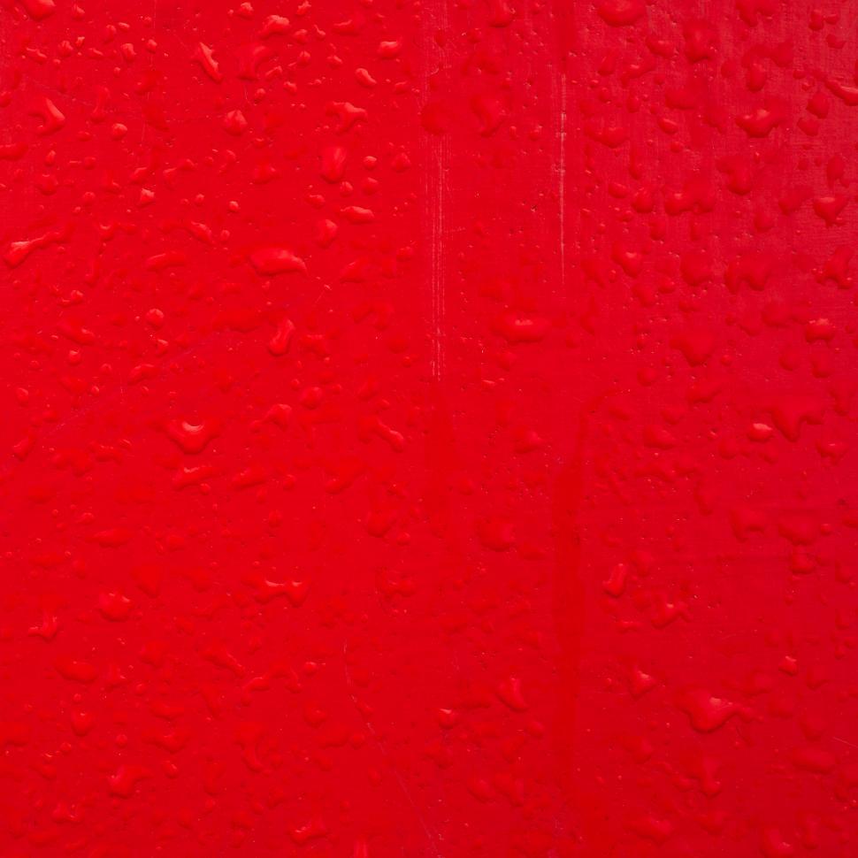 Free Image of Wet red wall 