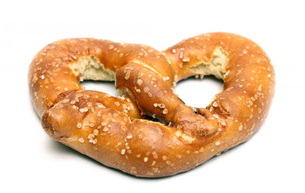 Free Image of A pretzel isolated on a white background 