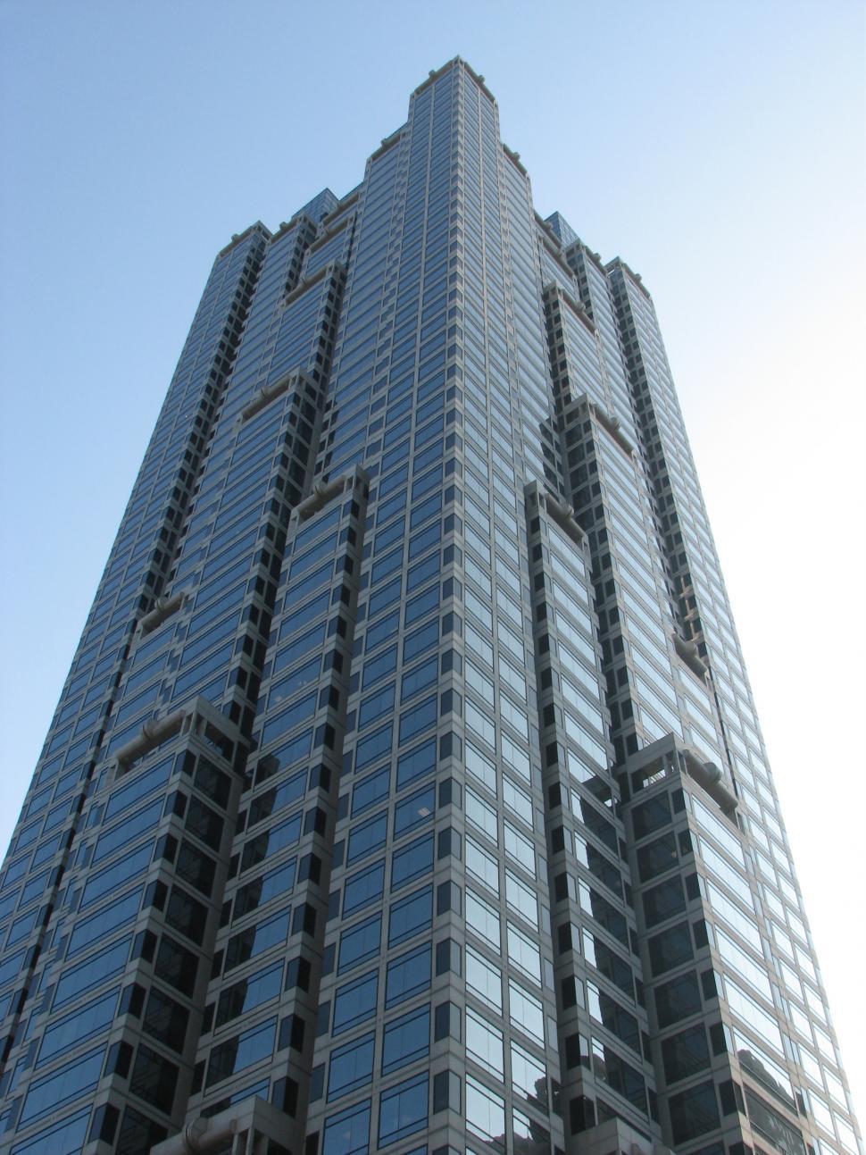Free Image of View of a tall building in downtown Atlanta, Georgia 