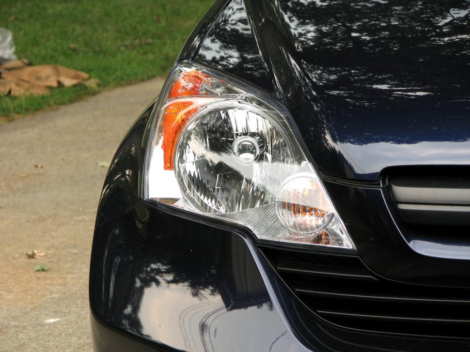 Free Image of Closeup of a car headlight 