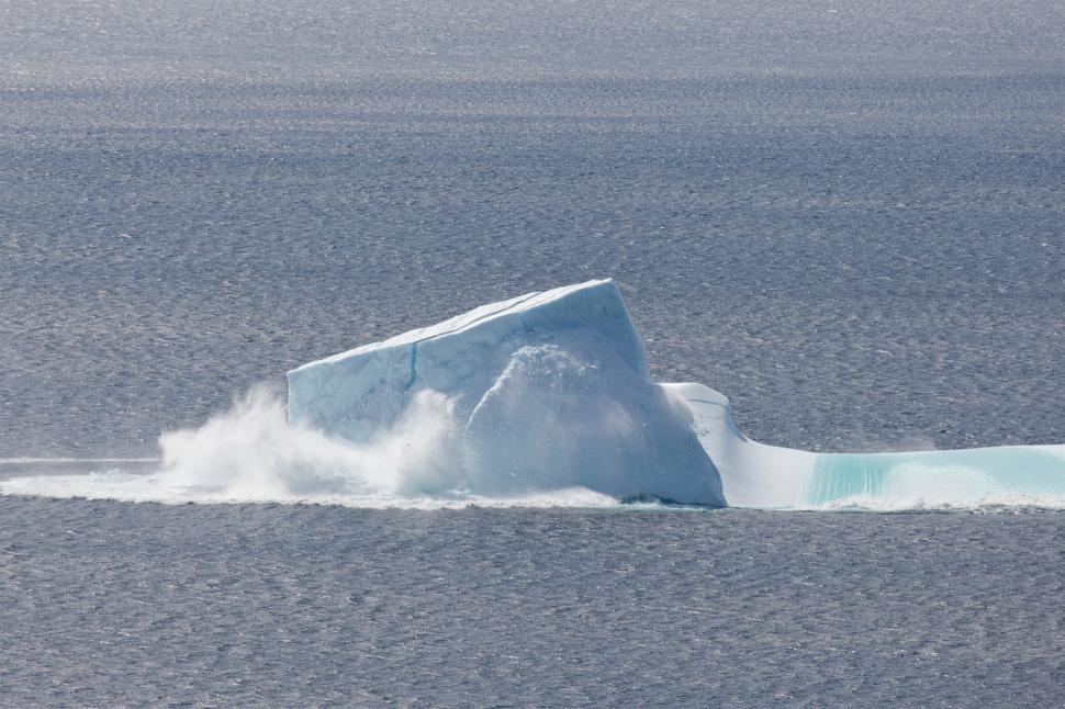 Free Image of Collapsing Iceberg 