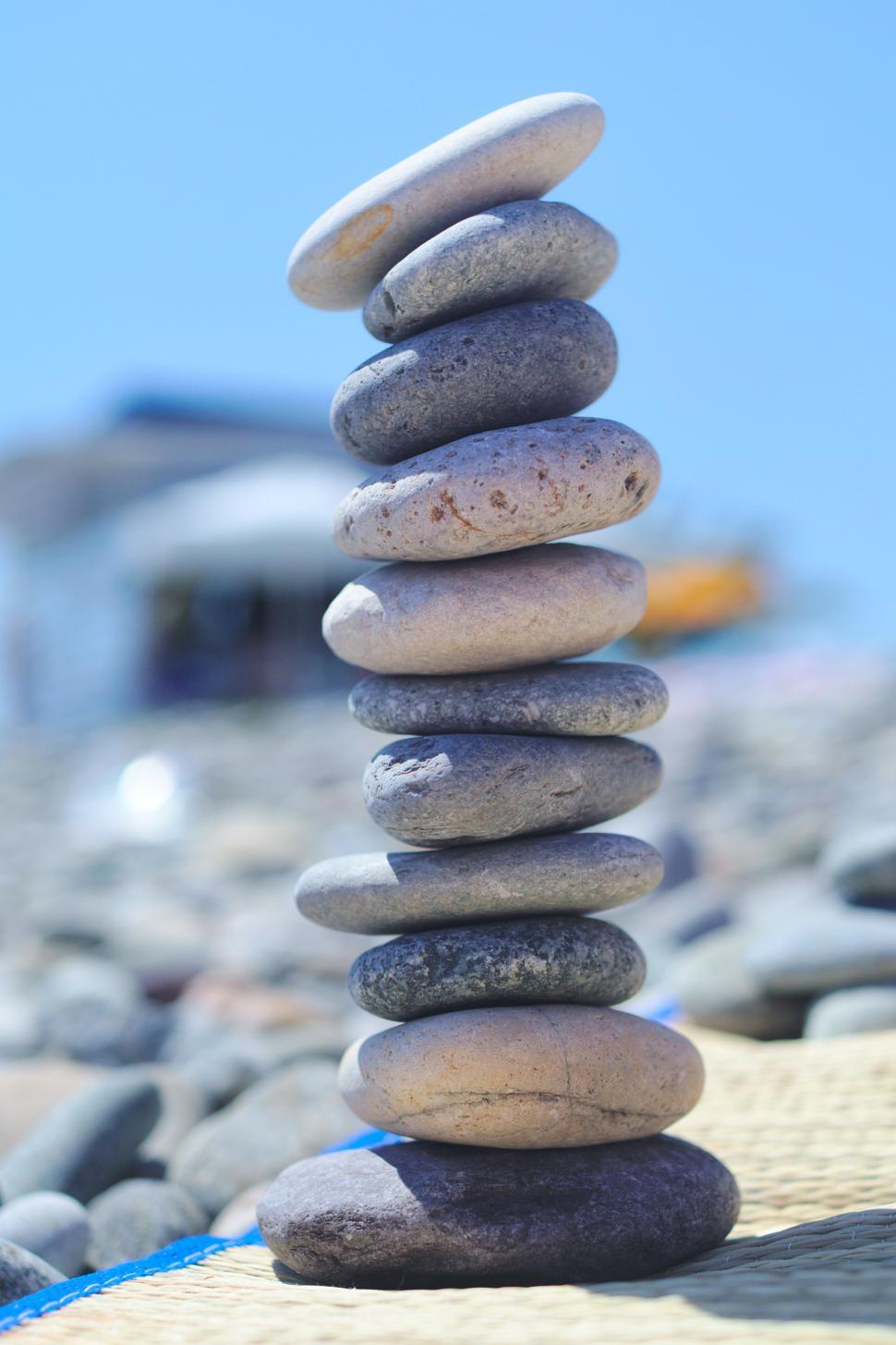 Free Image of Stacked pebbles 