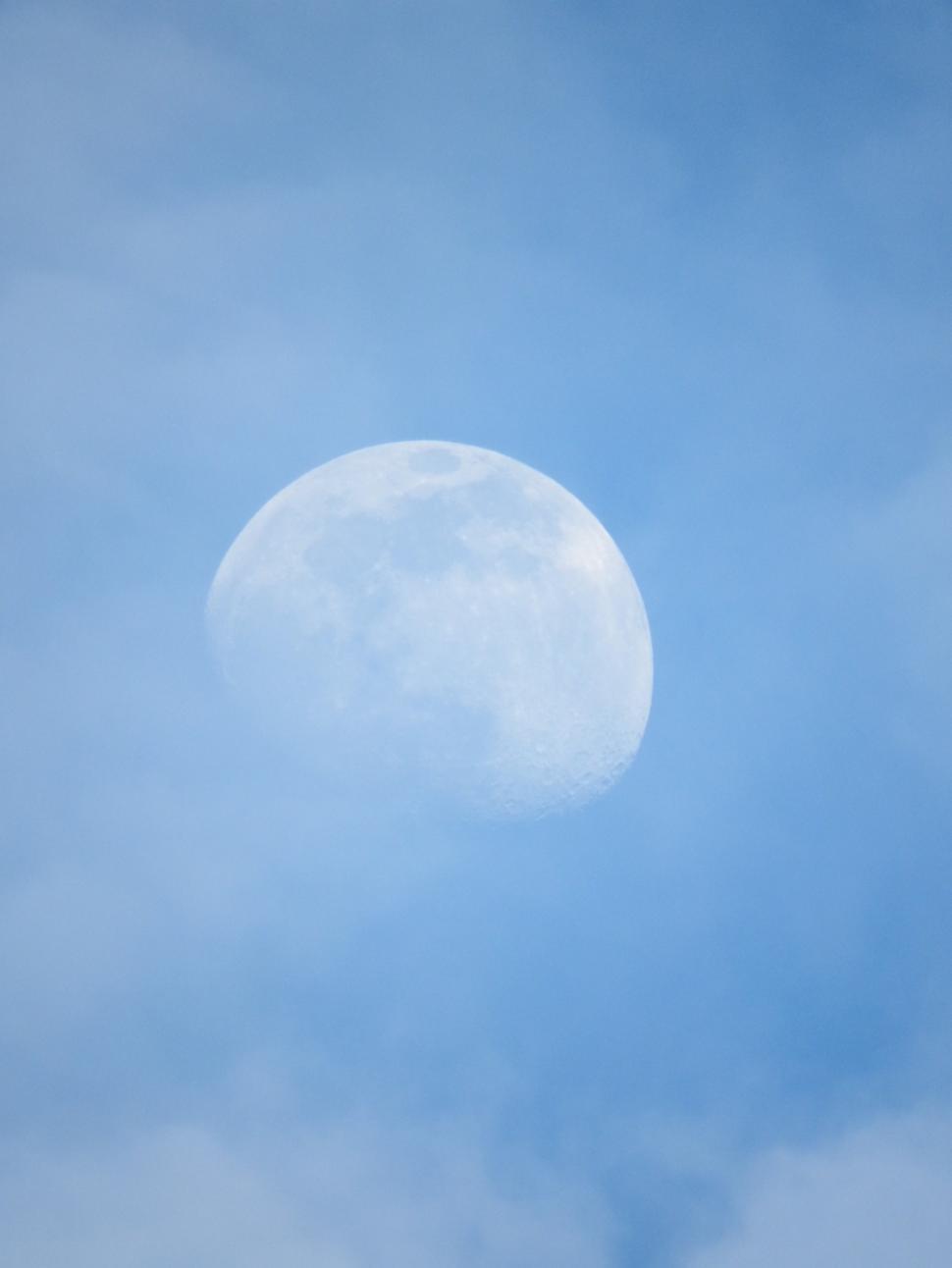 Free Image of Blue Moon 