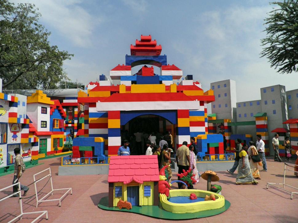 Free Image of Toy Park 