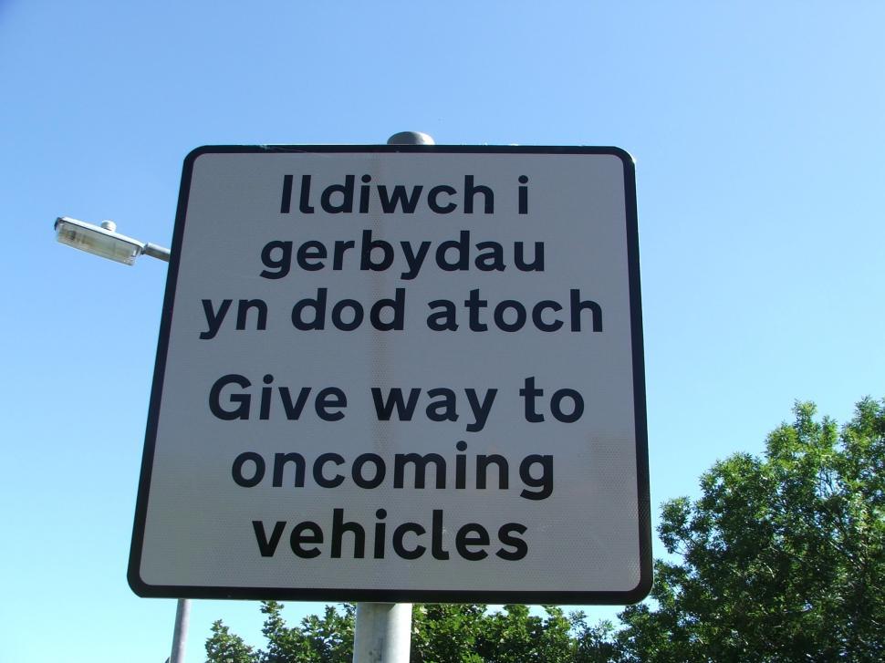 Free Image of Sign Board in Welsh Language - Road Sign 