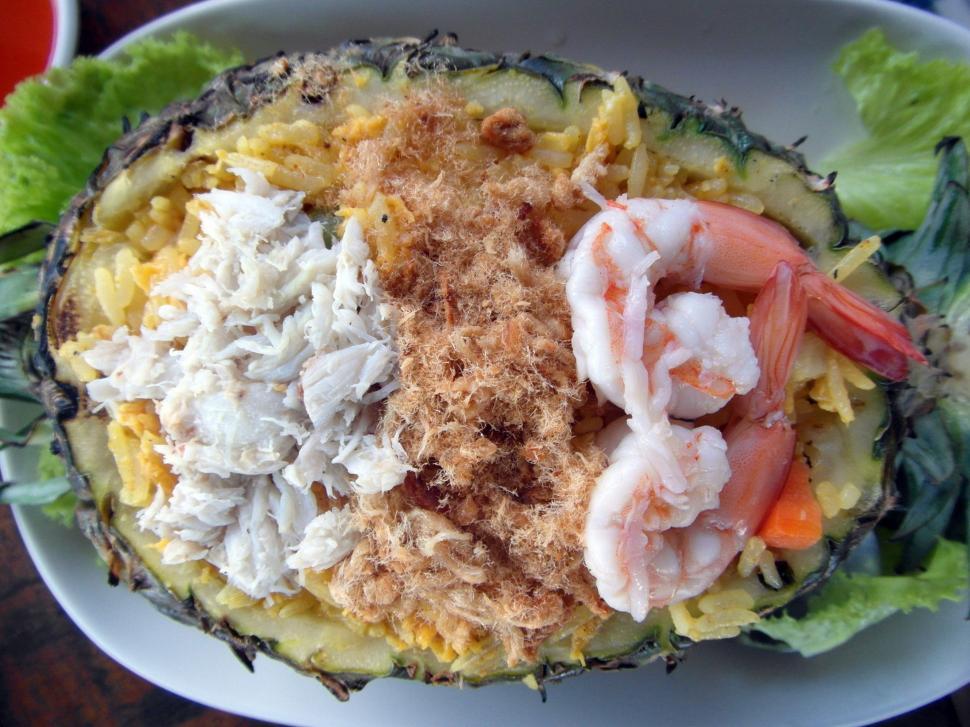 Free Image of Pineapple Seafood Dish 