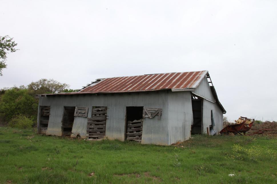 Free Image of Old barn 