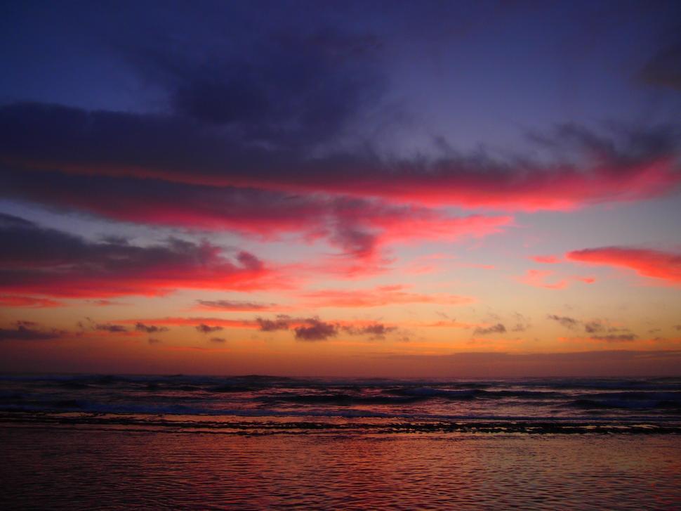 Free Image of Kauai beach ocean and sunset 