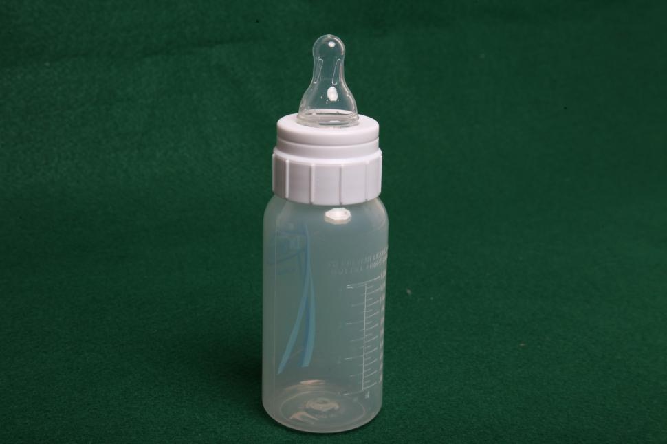 Free Image of Baby Bottle 