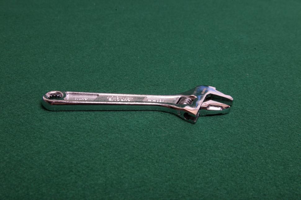 Free Image of Crescent Wrench 