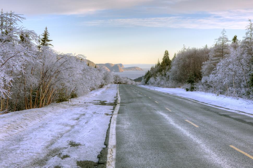 Free Image of Winter Road 
