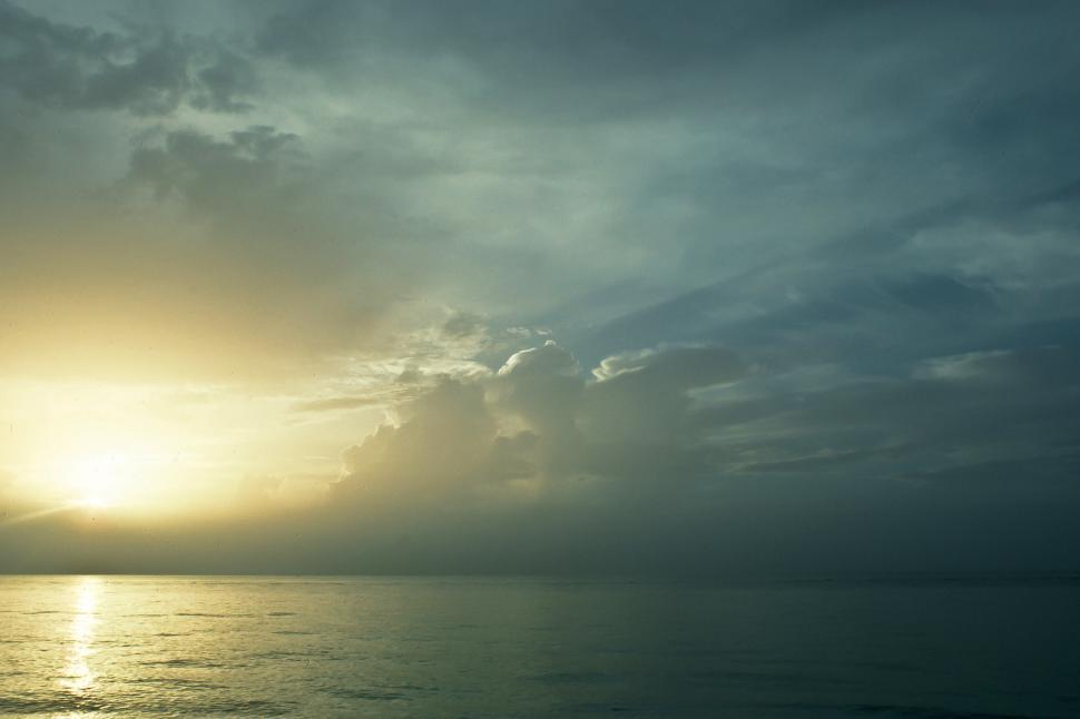 Free Image of Sunrise at Miami Beach 