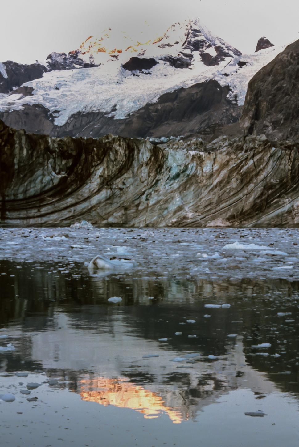 Free Image of Johns Hopkins Glacier 