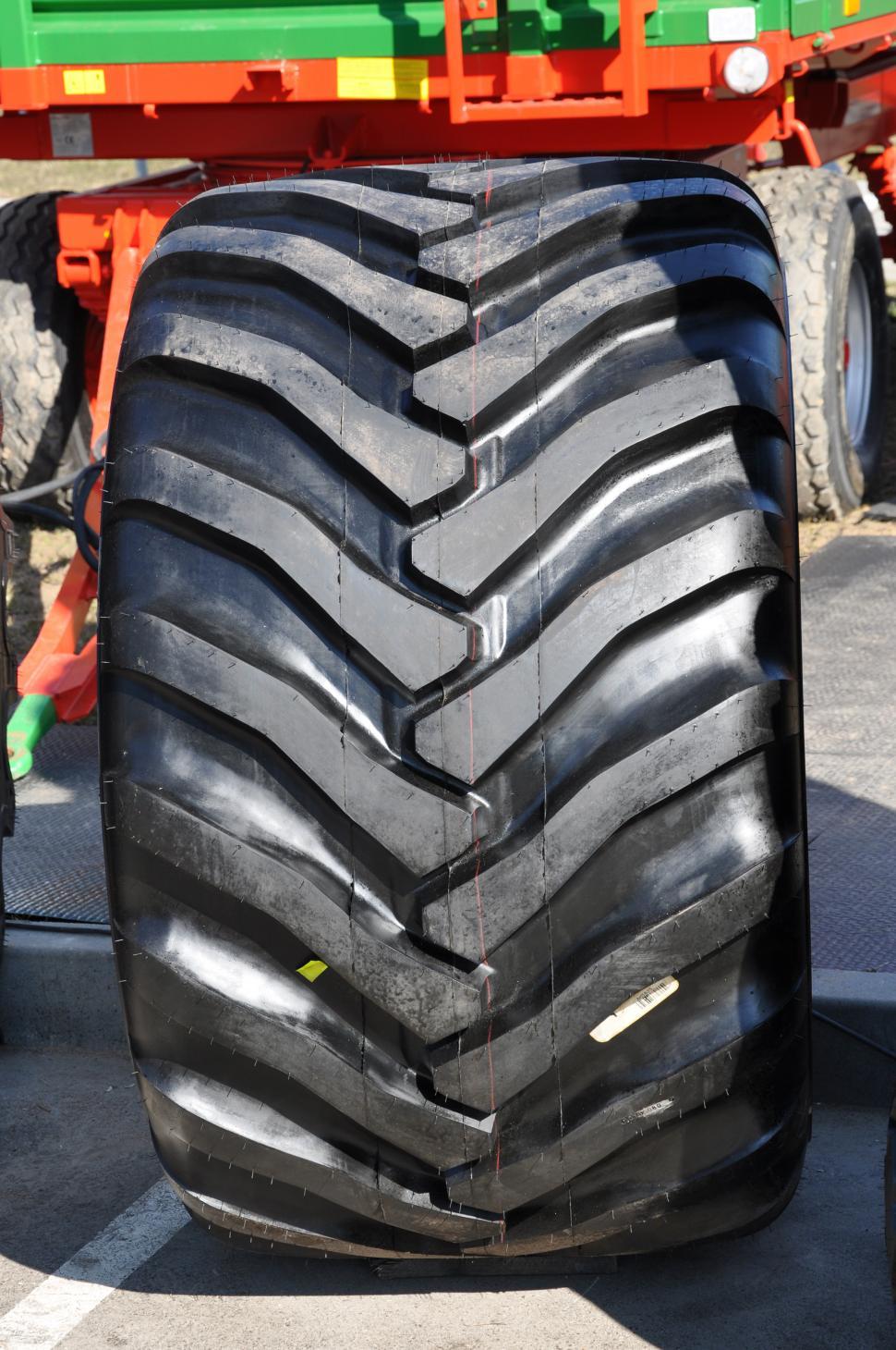 Free Image of Protector of tractor tyre 