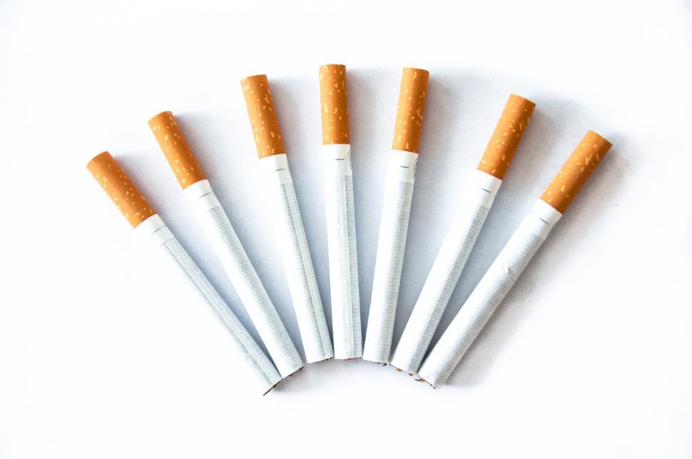 Free Image of cigarettes 