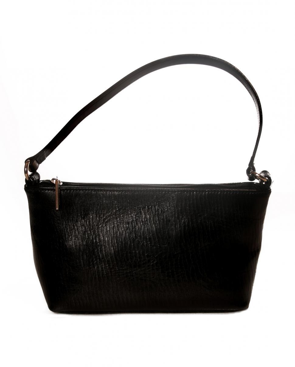 Free Image of Black leather womens purse 