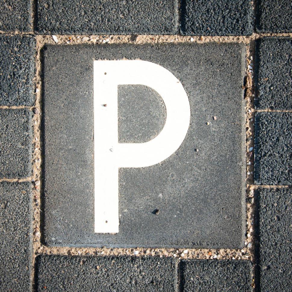 Free Image of parking sign 