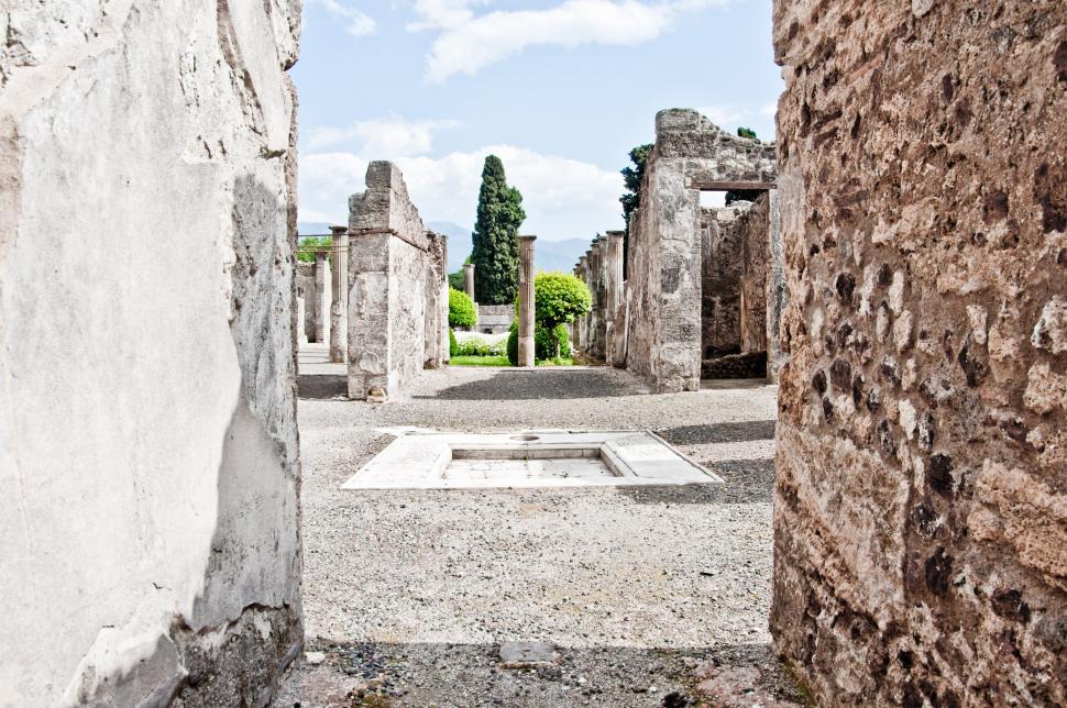 Free Image of ancient Roman city of Pompeii 