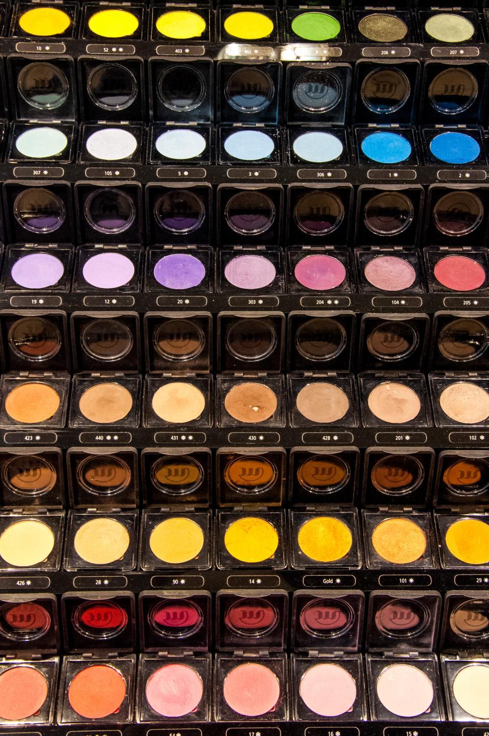 Free Image of Colorful display of eye makeup 
