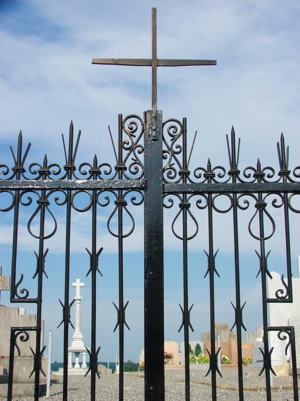 Free Image of Cemetery gate 