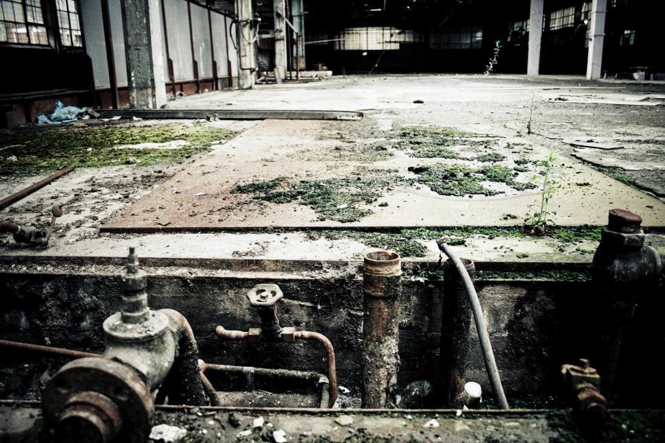 Free Image of Abandoned factory 