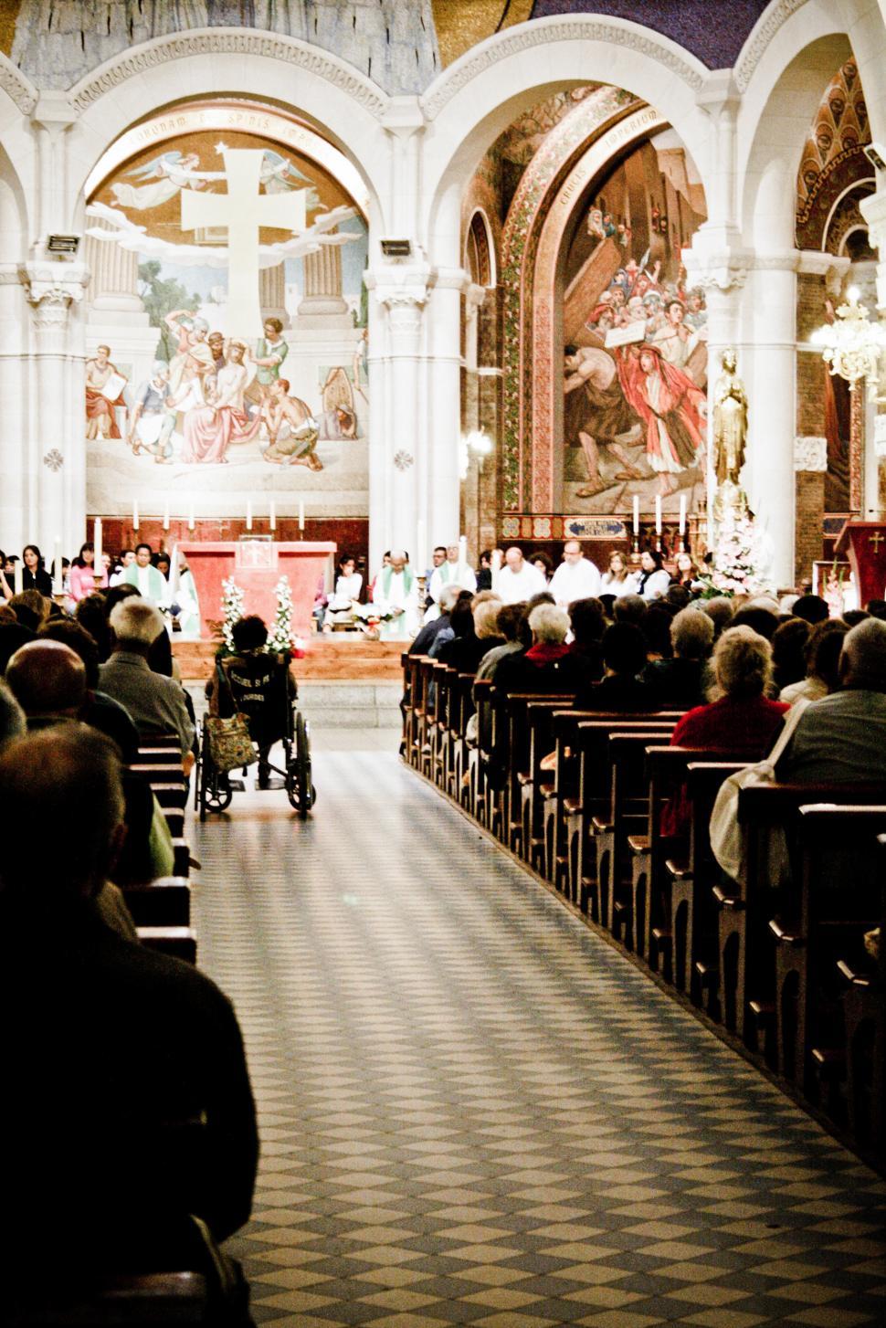 Free Image of Inside a church service 