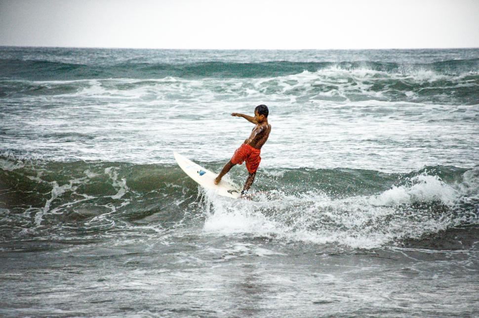 Free Image of Child surfing 