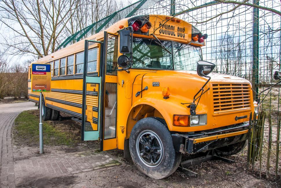 Free Image of Yellow school bus  