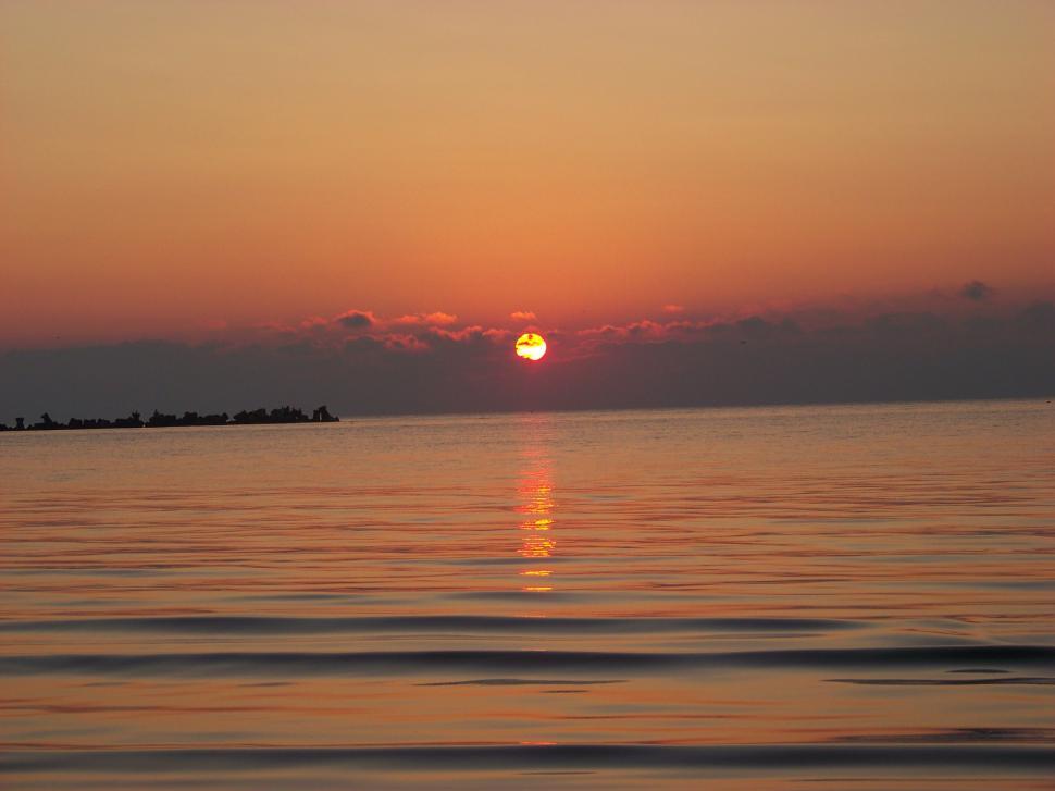 Free Image of Sunrise over Black Sea 