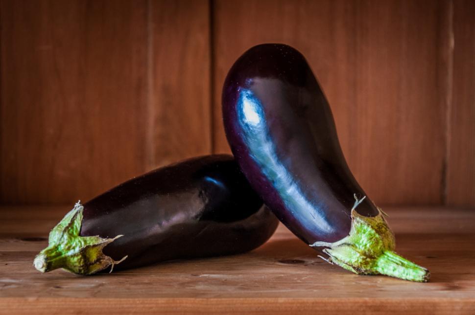 Free Image of Organic eggplant (aubergine) 