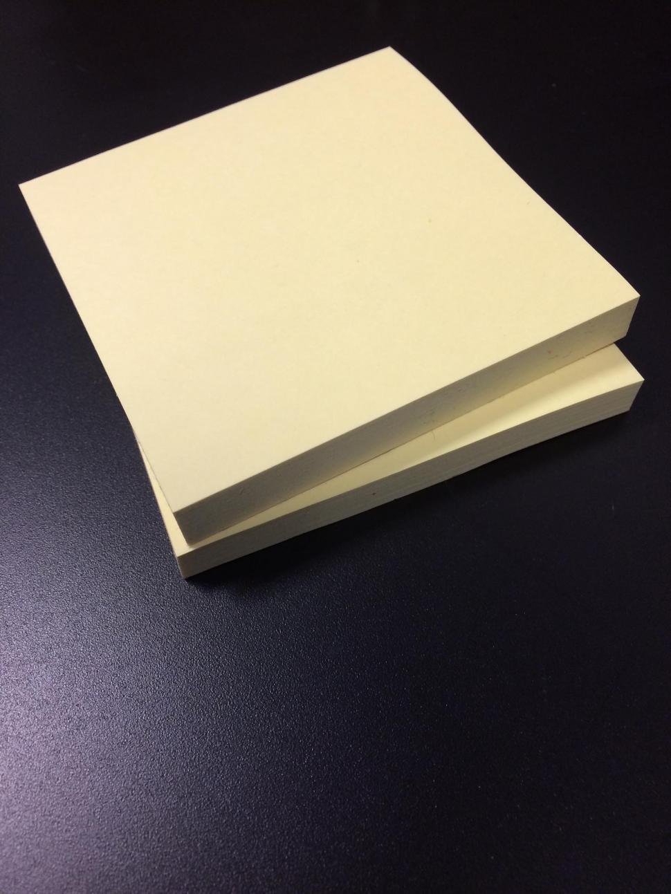 Free Image of Post-It Notes 