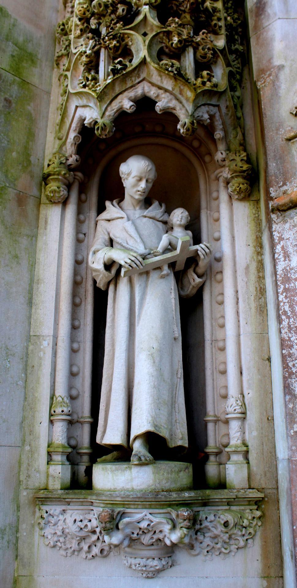 Free Image of Statue of Saint Joseph holding Baby Jesus 