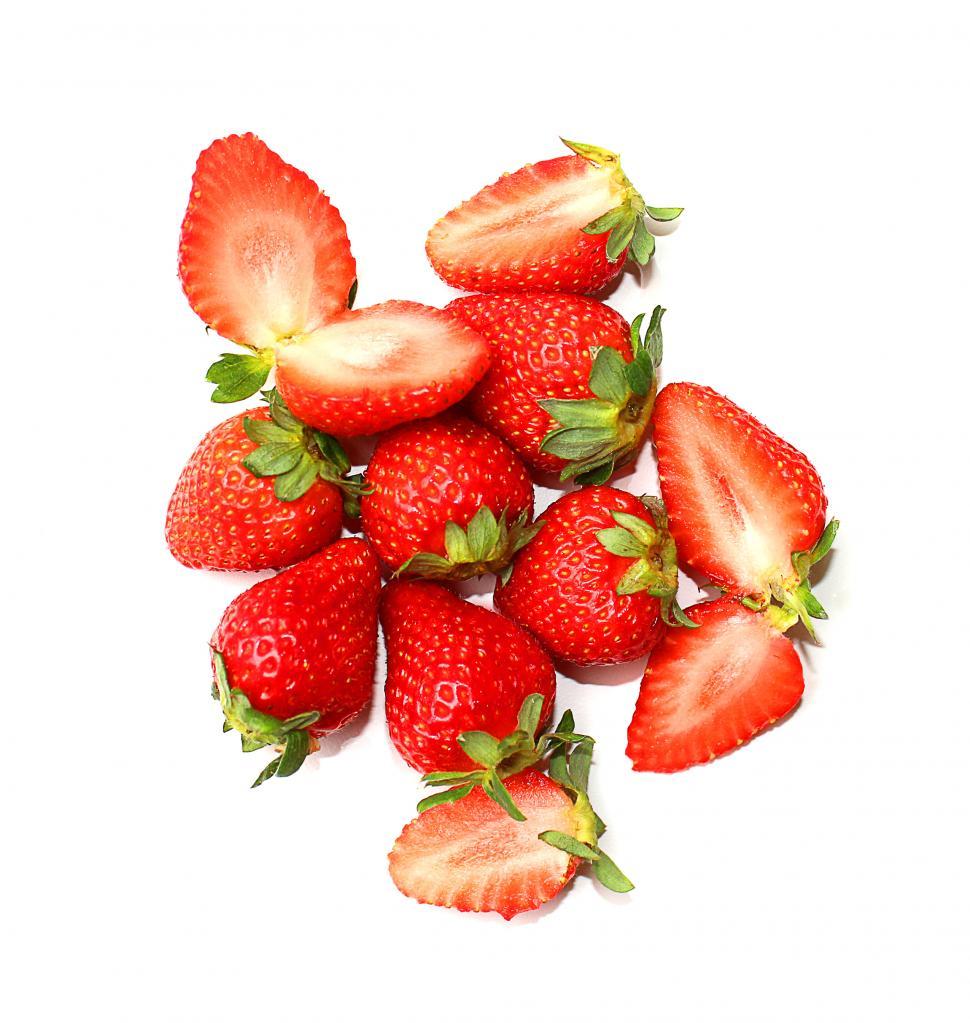Free Image of Strawberry fruits on white 