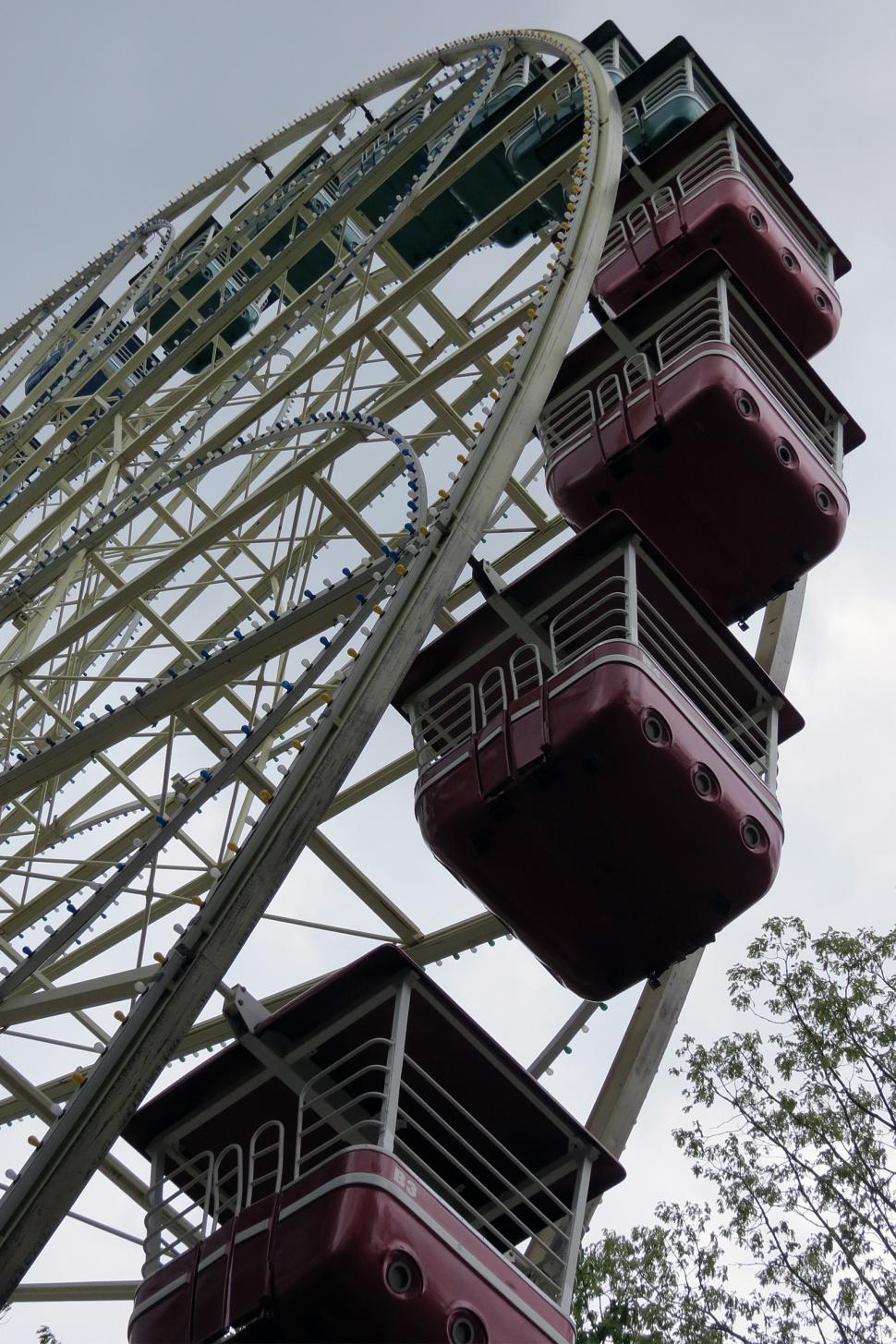 Free Image of Ferris Wheel 