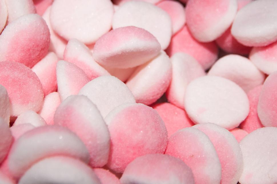Free Image of pink candy 